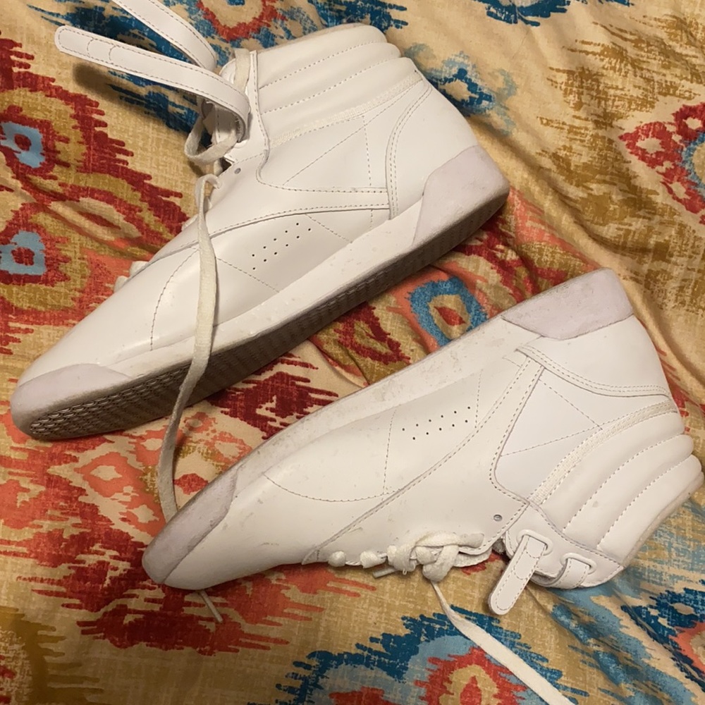 Barely used VINTAGE CLASSIC Reebok’s - Picture 5 of 6
